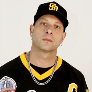 clementino-primo-piano-con-capppellino